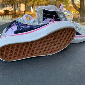 Kids Vans Hightop Unicorn sneaker